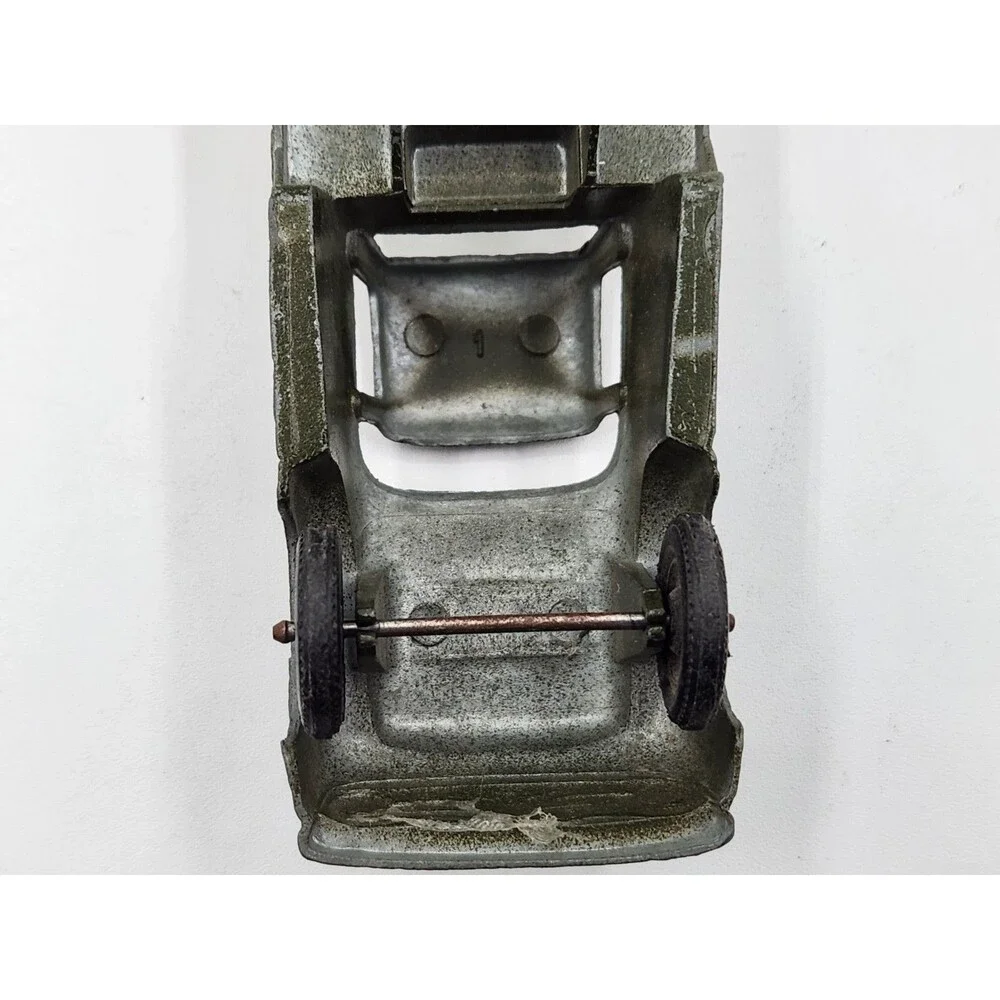 Vintage 1950s Tootsietoy 6